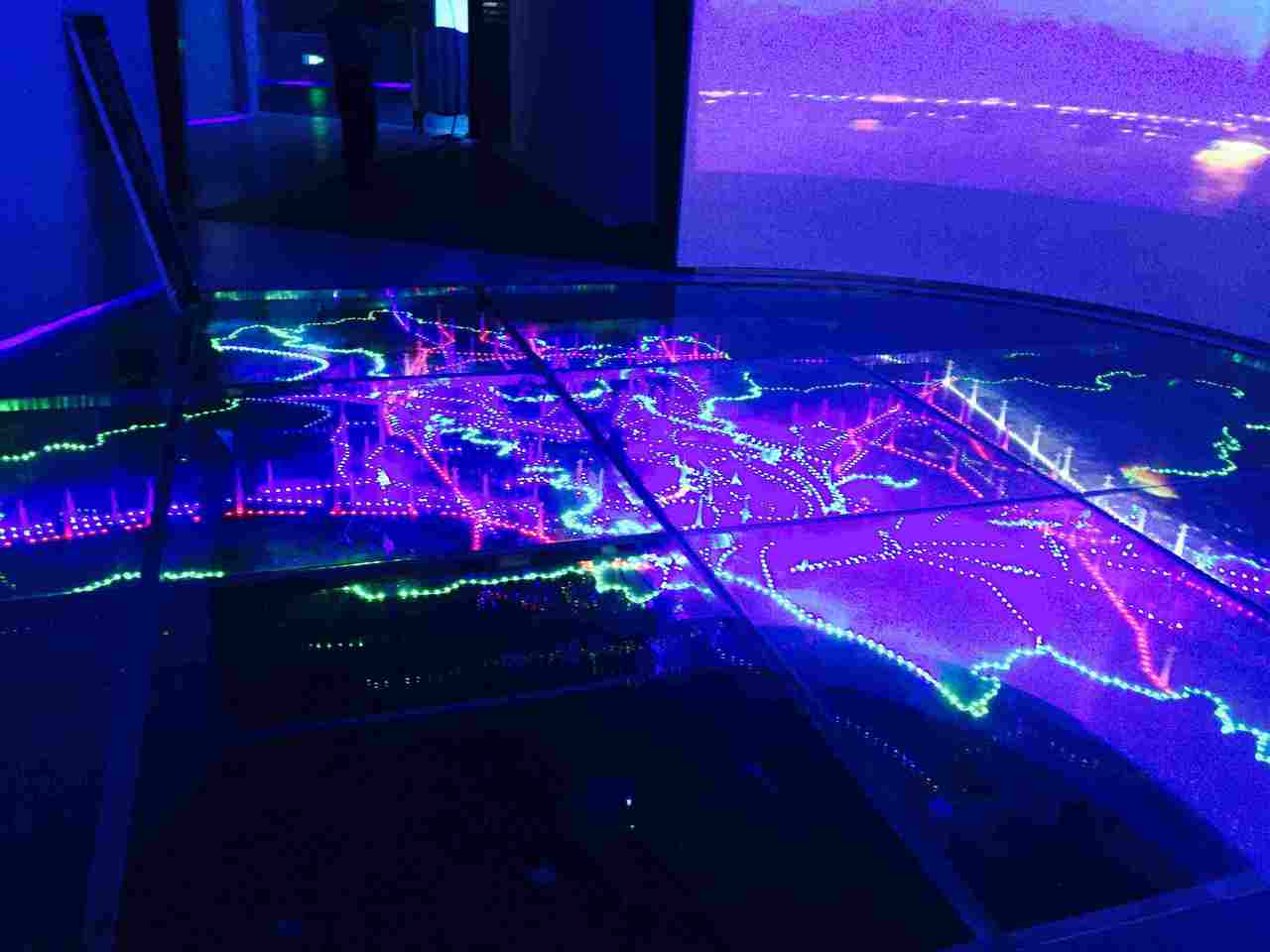 激光式.jpg 激光式.jpg